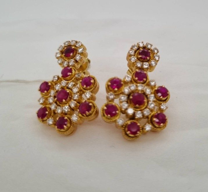 Yellow Gold Rubies and Diamonds Earrings